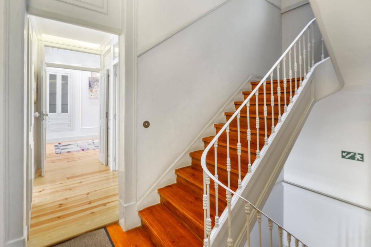 Whome Luxury Stay In Prime Location W/ Ac, Lift & Private Patio Lissabon Exterior foto
